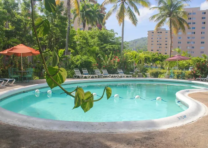 Fisherman Point Hotel